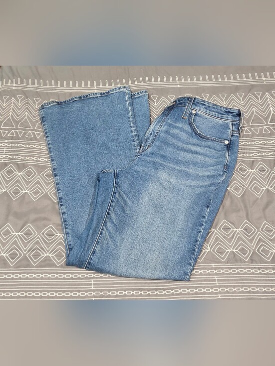 Madewell Denim - Madewell The Curvy Perfect Vintage Flare High Waisted Jean Size 31